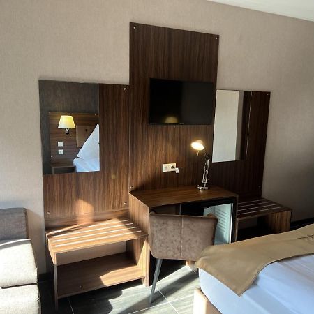 Hotel Pasa Paradies Kostenlose Parkplaetze Hanau Esterno foto